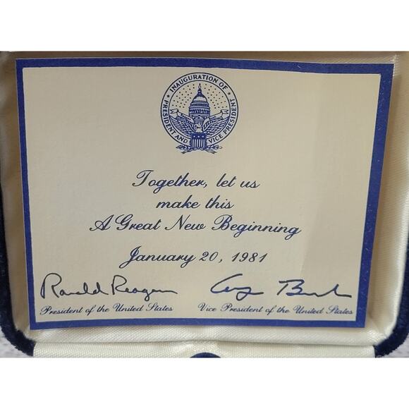 One boxed set of 7 gold filled commemorative blazer buttons NWT a - Picture 2 of 10